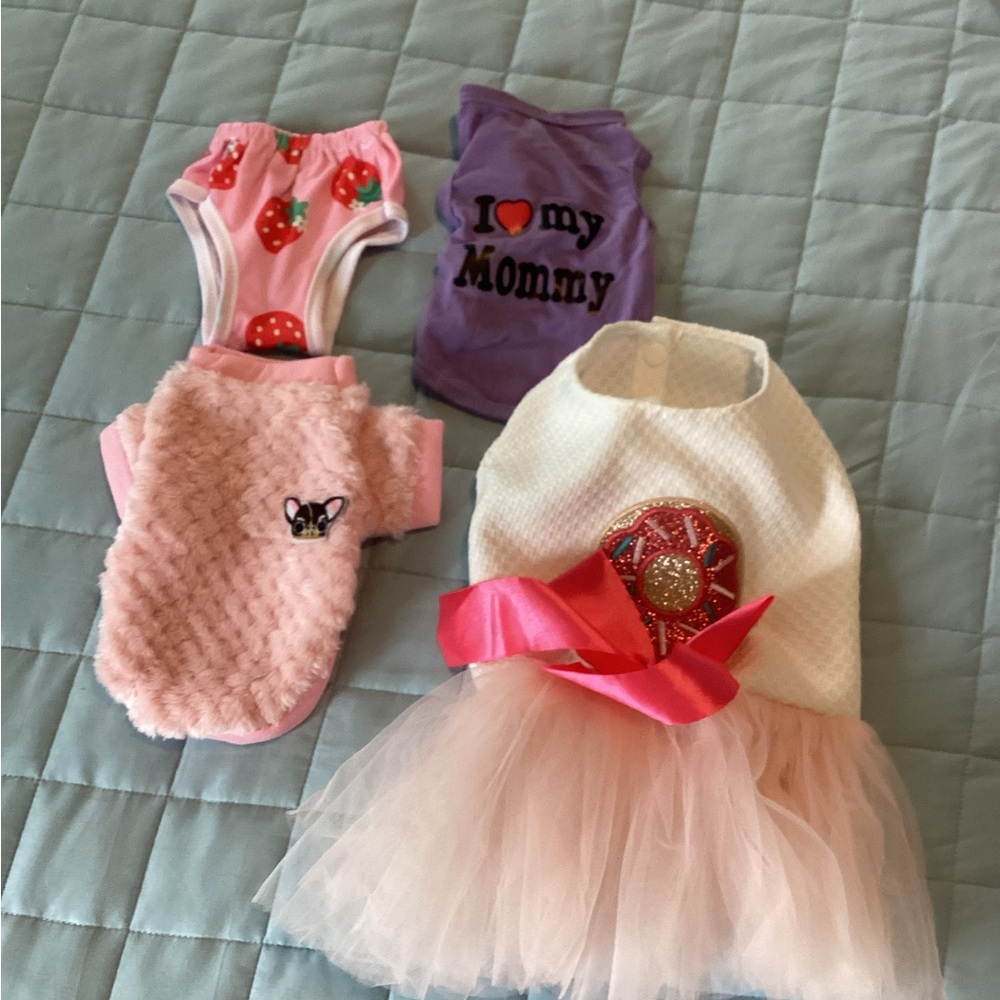 Pet Circle Small Donut Dog Dress, And Extra 3 Pieces No brand new  Summer Winter
